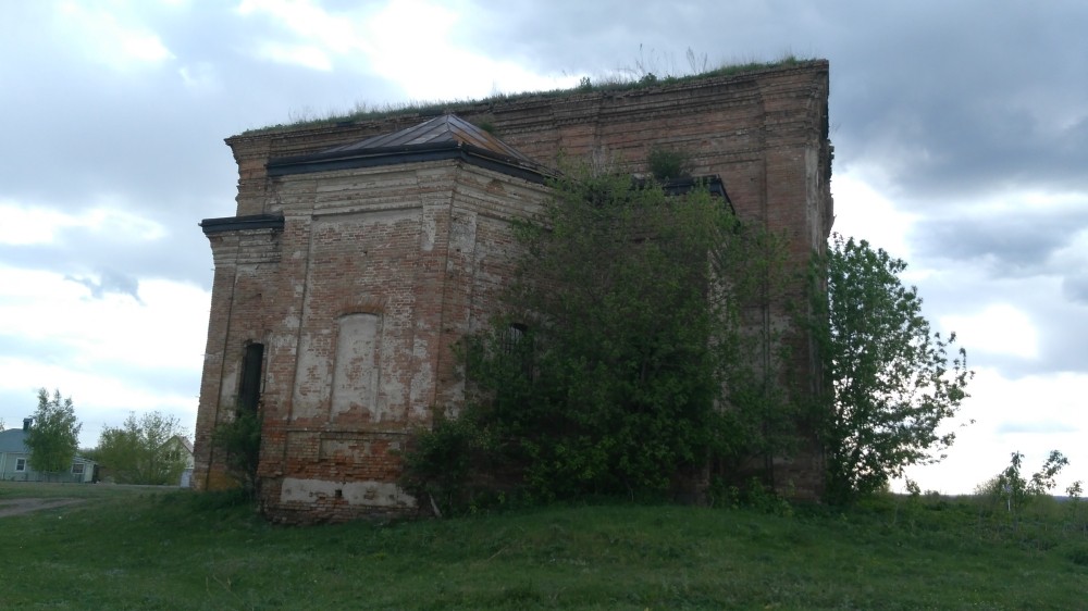Церковь в с. Стужень Мантуровский района Курской области